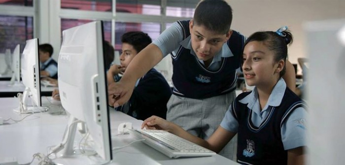 Programa de Innovación Educativa Mobile beneficia a escuelas de Minatitlán