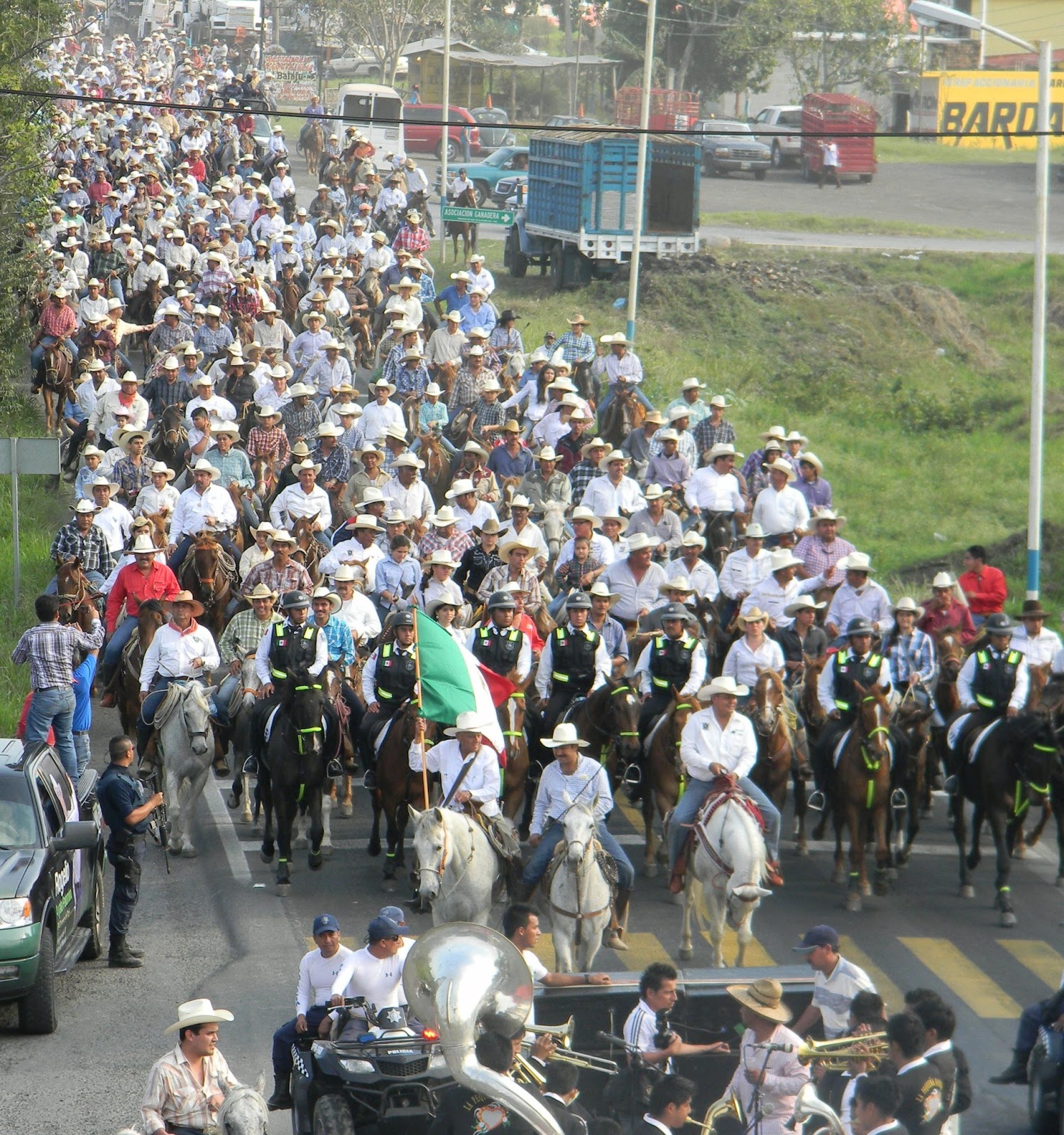 Convocan a jinetes de todo el estado a cabalgata de Vega de Alatorre