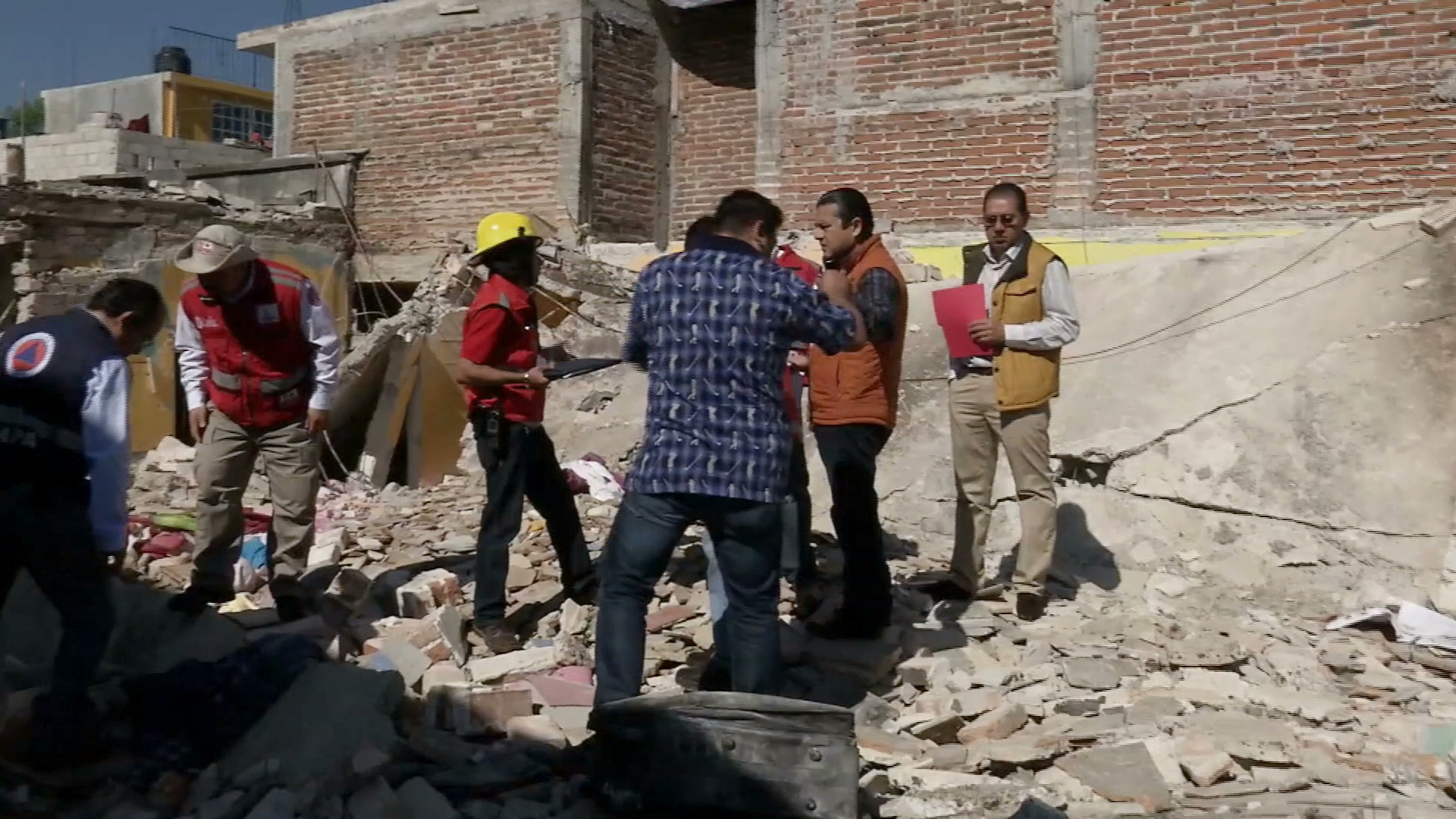 Demolerán dos casas afectadas por la explosión en El Dique