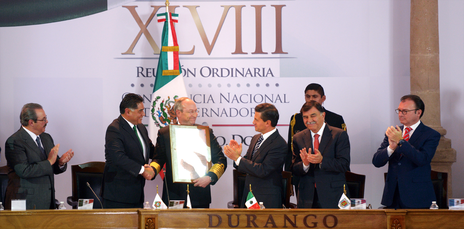 Se suma Javier Duarte al reconocimiento de la Conago a las Fuerzas Armadas por su lealtad y solidaridad a México