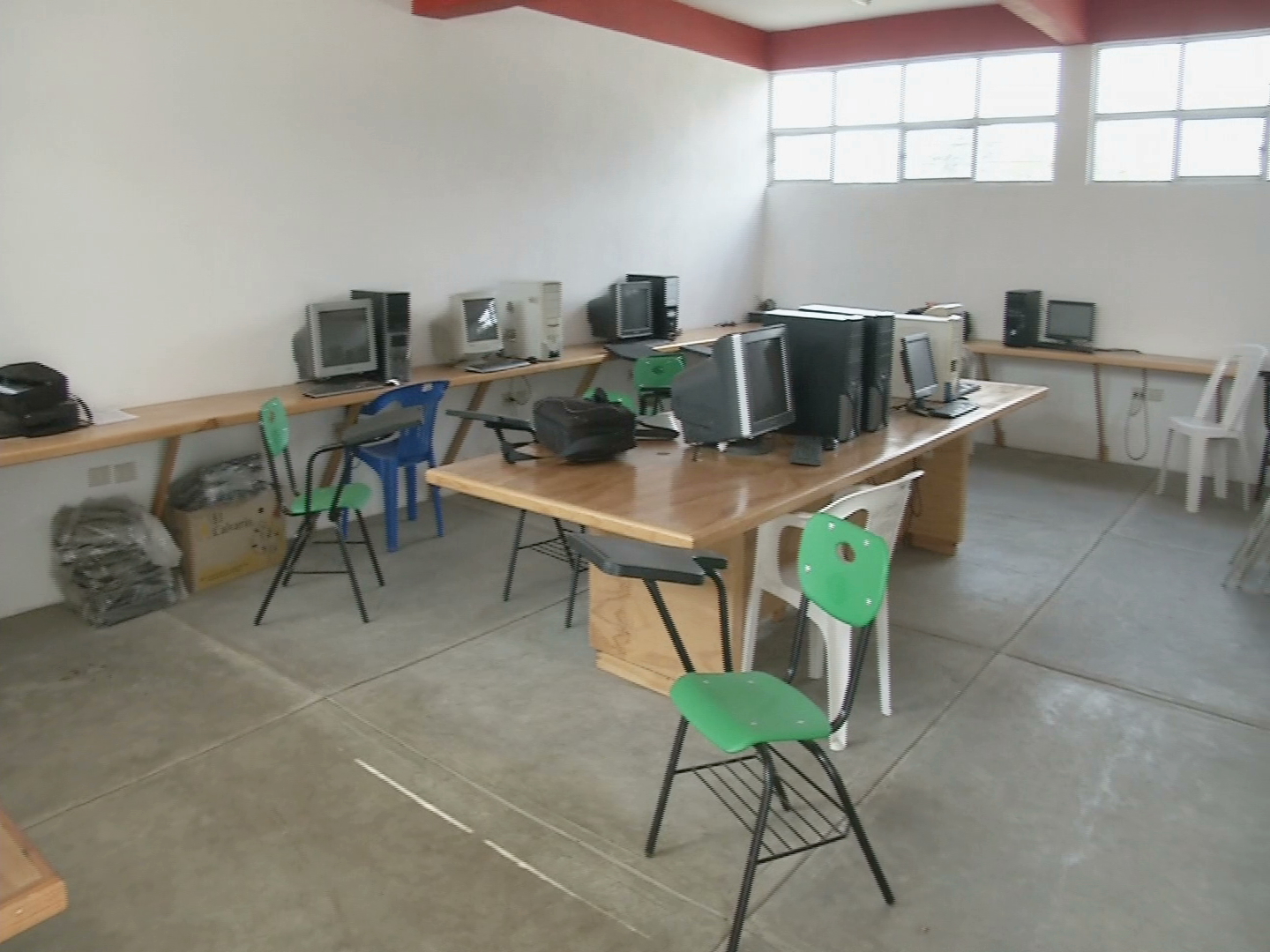 Estrena instalaciones la Escuela de Bachilleres Semiescolarizada Ricardo Flores Magón
