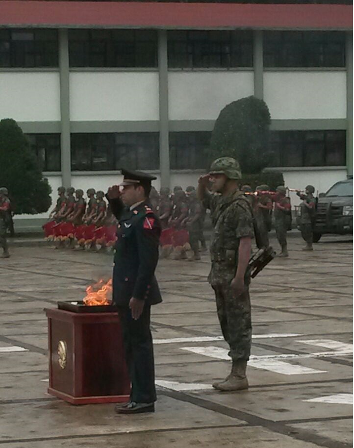 63 Batallón de Infantería incinera lábaro patrio en el 194 aniversario del Día de la Bandera