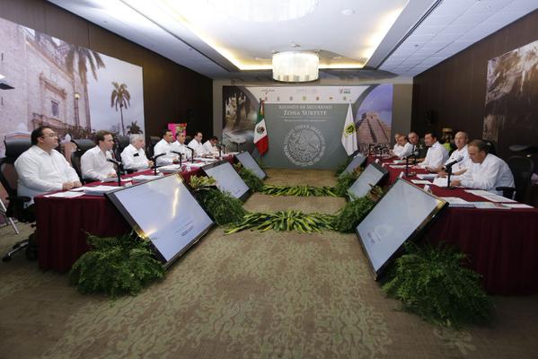 Asiste el gobernador Javier Duarte a Reunión Sur-Sureste