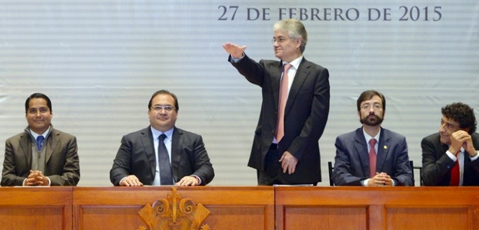 Ratifican a Martín Aluja Schuneman como director del INECOL