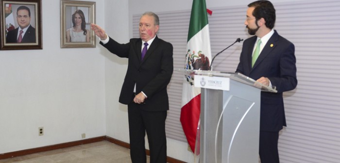 Rinde protesta Ricardo Diez Deschamps como nuevo director general de API