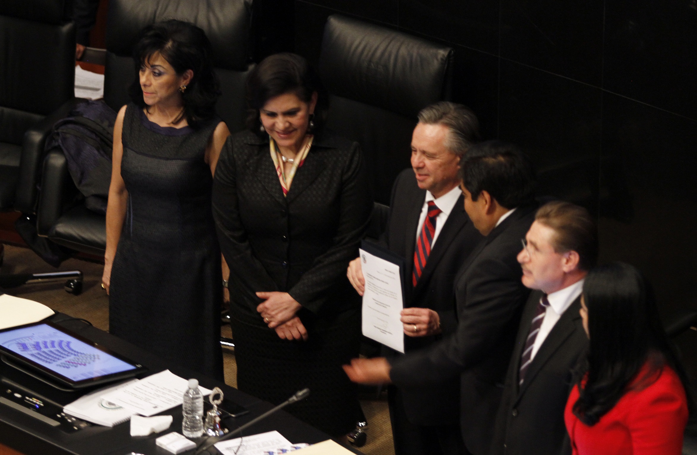 Elige Senado a Eduardo Medina Mora como ministro de la Corte