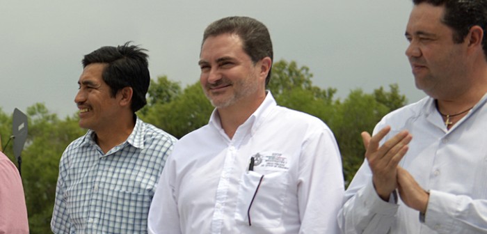 Con la entrega de obras de infraestructura, el Gobernador cumple a los veracruzanos: SIOP