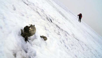Pospone Segob operativo de recuperación de restos humanos en el Pico de Orizaba