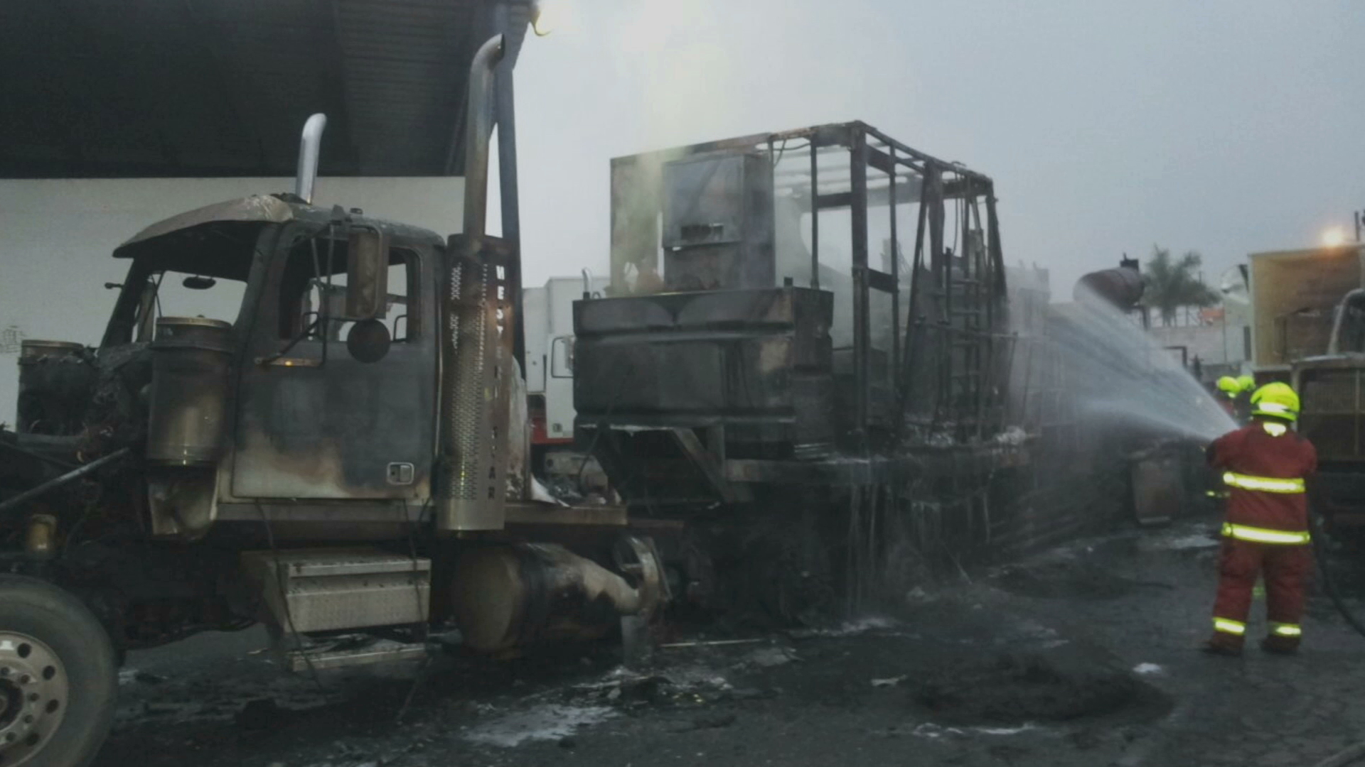 Martes negro para traileros, accidentes en varios puntos de la entidad
