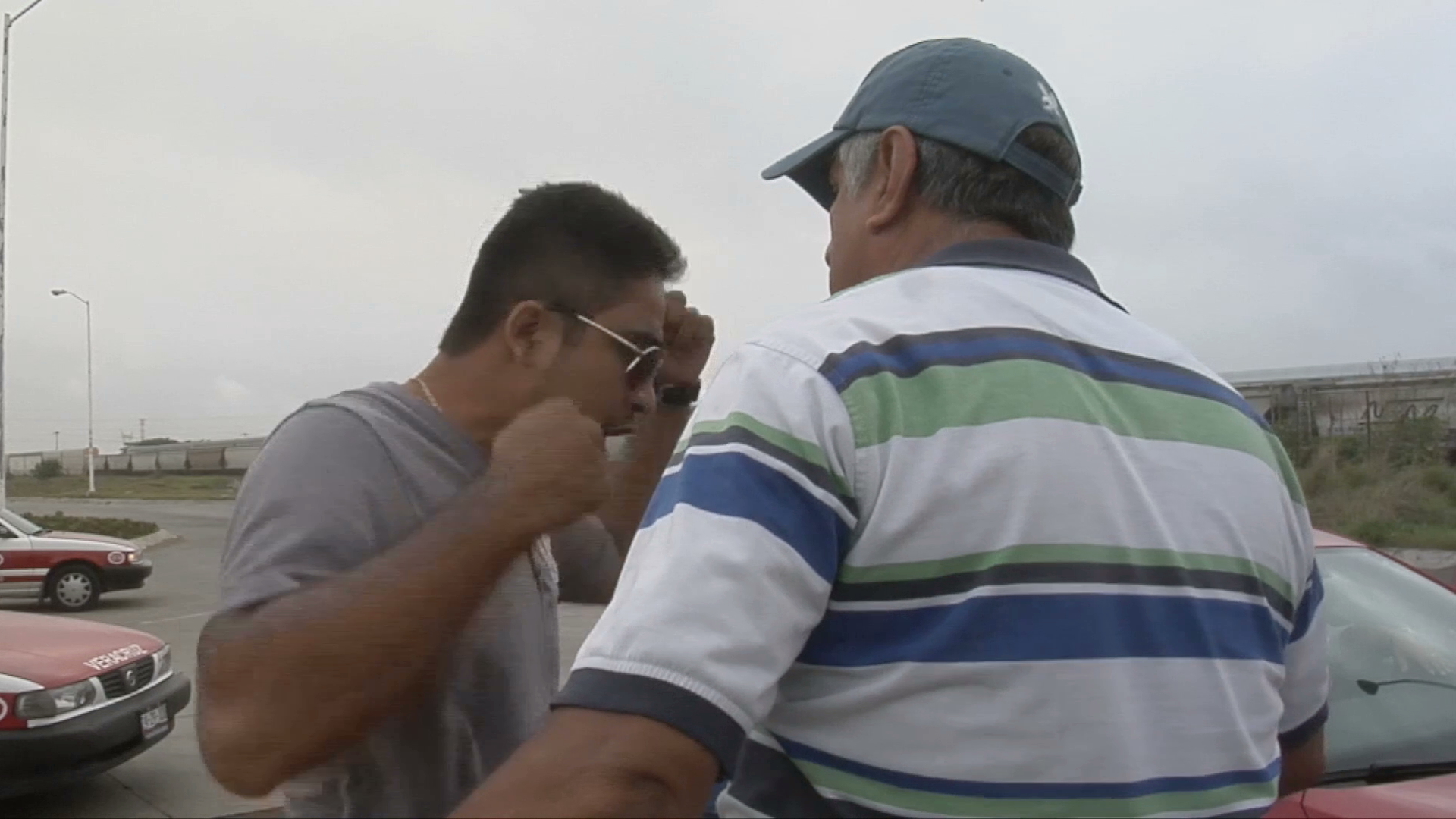 Bloqueo en Nuevo Veracruz conflictúa a automovilistas