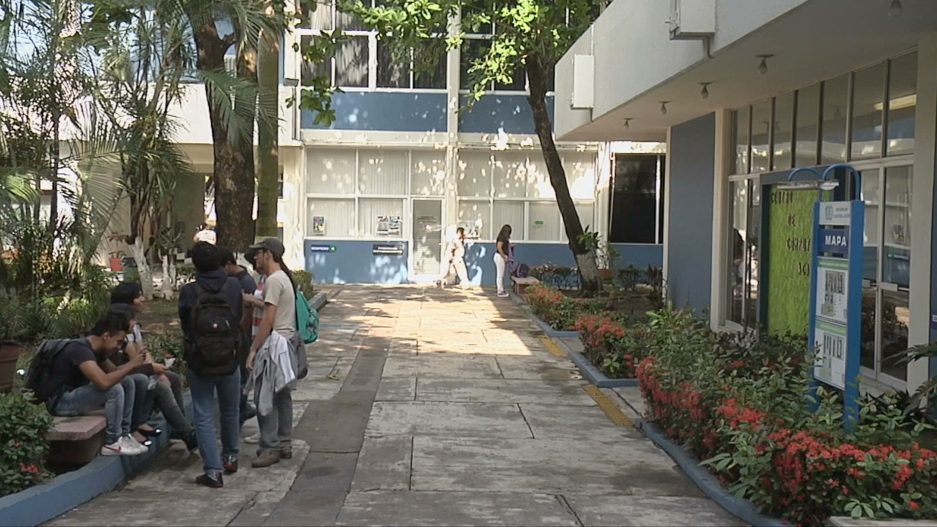 Universidades encaminan a jóvenes en la ruta del emprendimiento