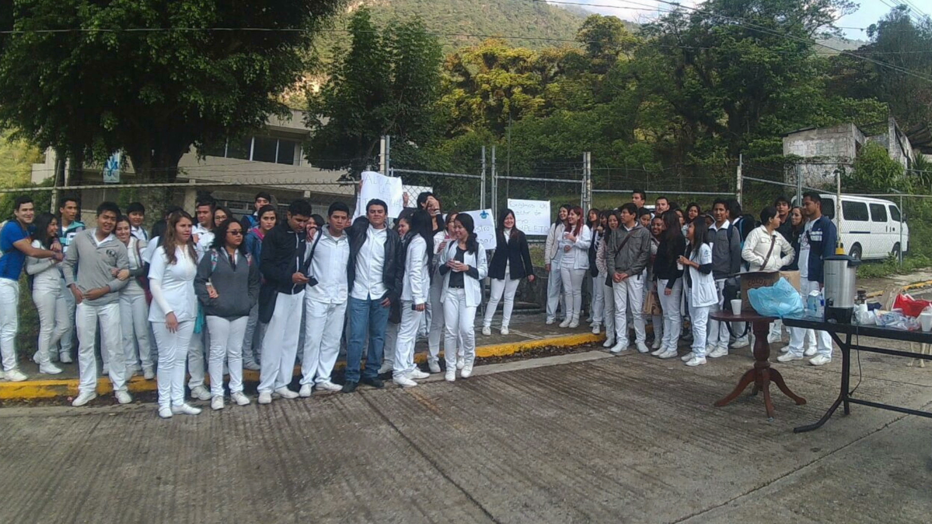 Continúa UV negociaciones con alumnos de Odontología en Río Blanco