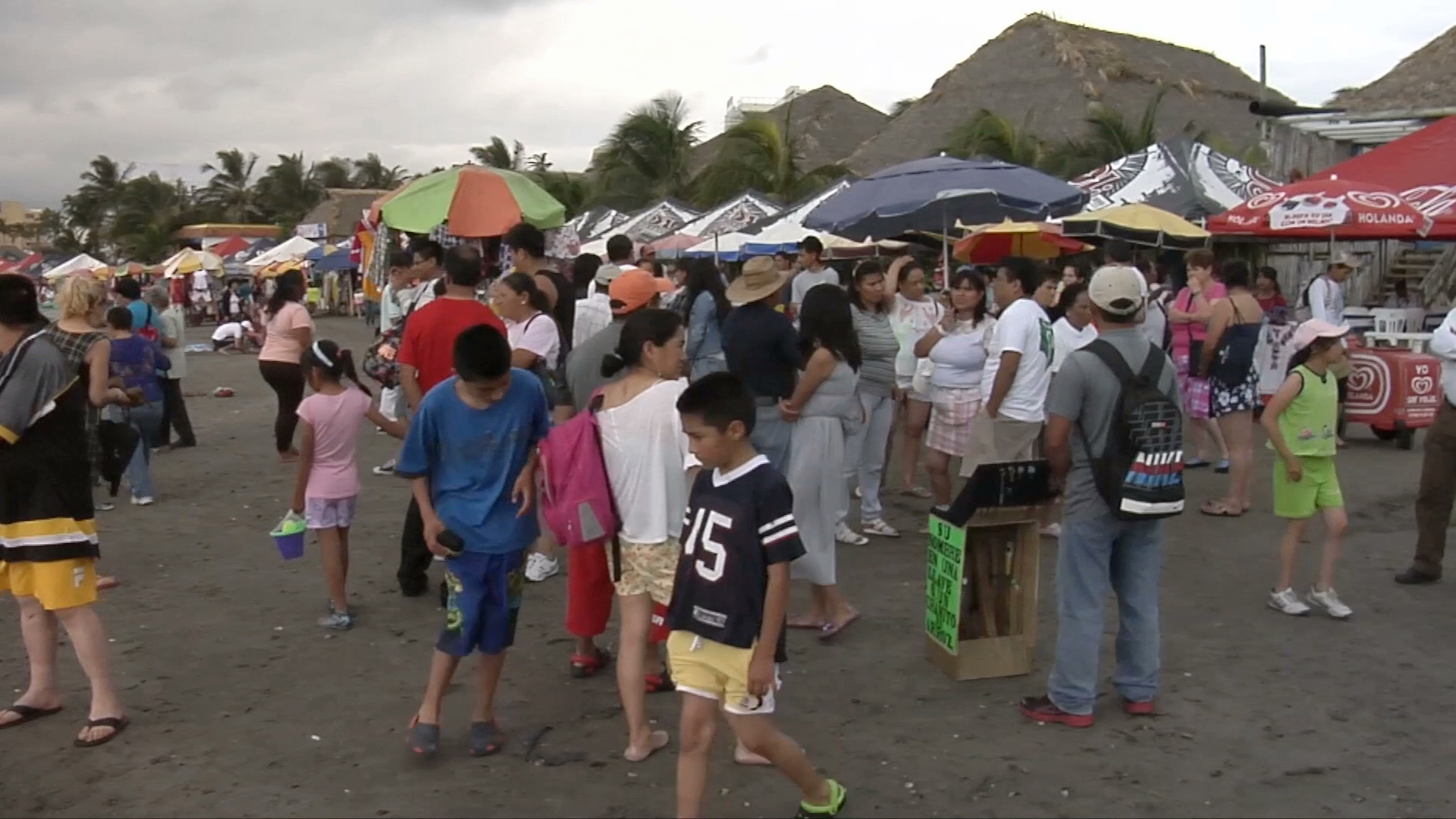 Comerciantes esperan repunte de ventas en zona de playas