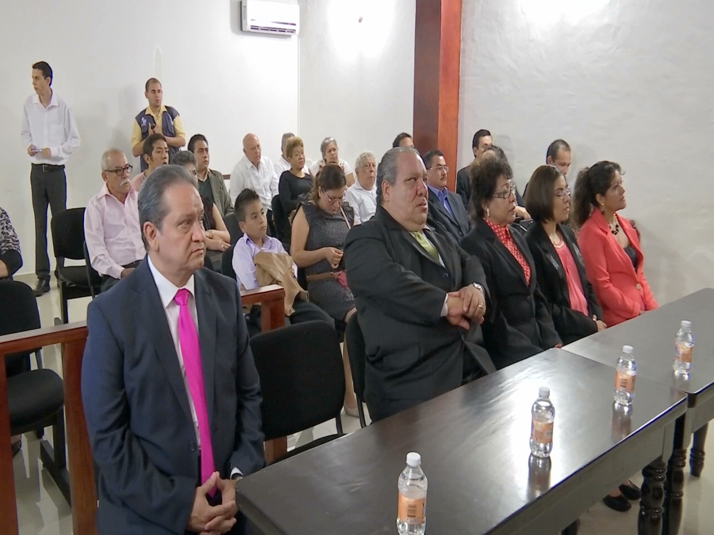 Se gradúa la primera generación de especialistas en juicios orales