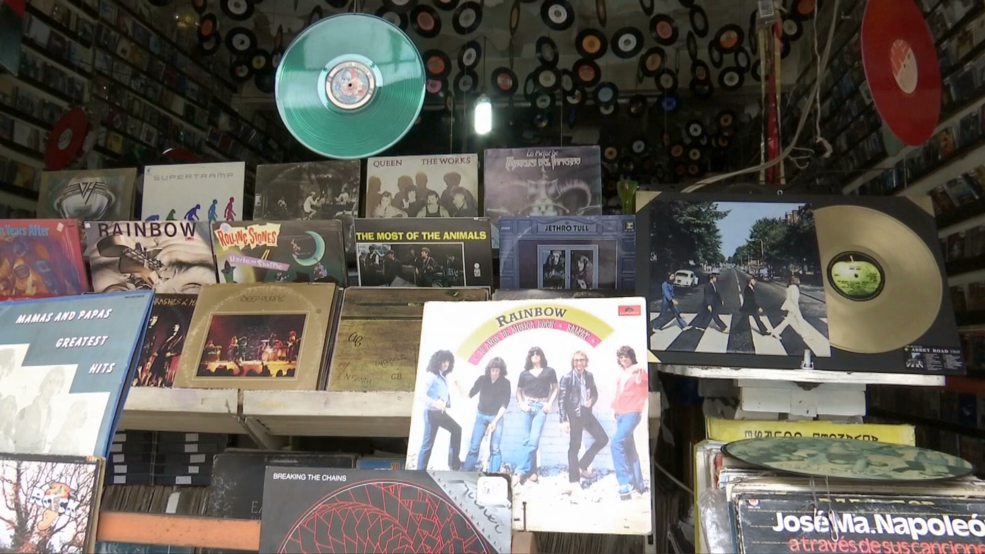 “Acetato”, la tienda con más de 20 mil vinilos en Xalapa