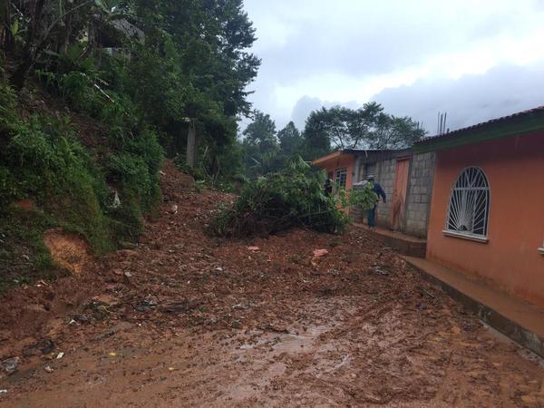 Sin víctimas por derrumbe en Tilapan