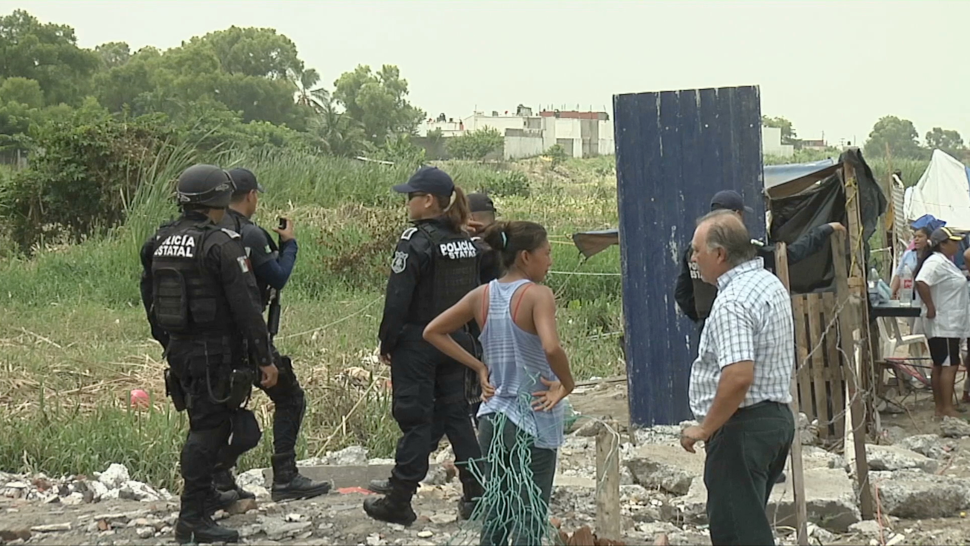 Frenan relleno clandestino de la laguna La Espuma