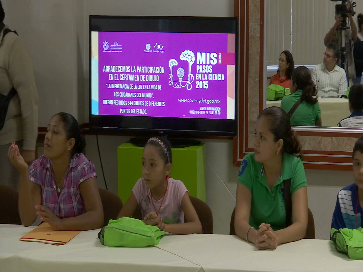 Inicia el II  Concurso de Fotografía “Mis primeros  pasos en la ciencia 2015”