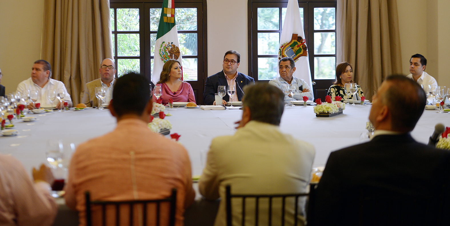 Se reúne Javier Duarte con diputados locales