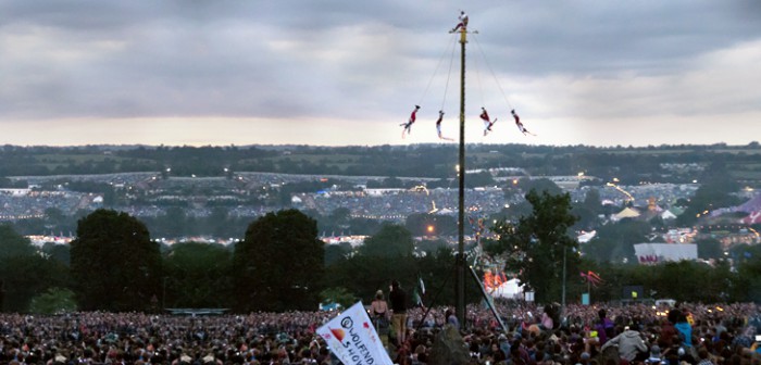 Ovacionan a Voladores de Papantla en Glastonbury