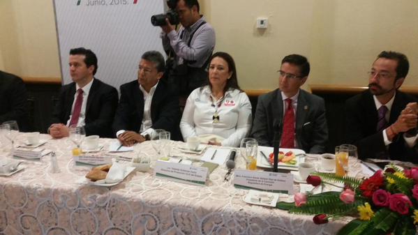 Participa Protección Civil en reunión sobre  introducción del Sistema de Gas Natural