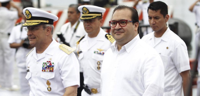 Asiste Javier Duarte a ceremonia de baja de servicio del Buque Comodoro Manuel Azueta