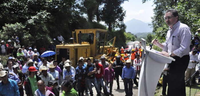 Anuncia SIOP inversión de 100 mdp para caminos rurales del centro del estado