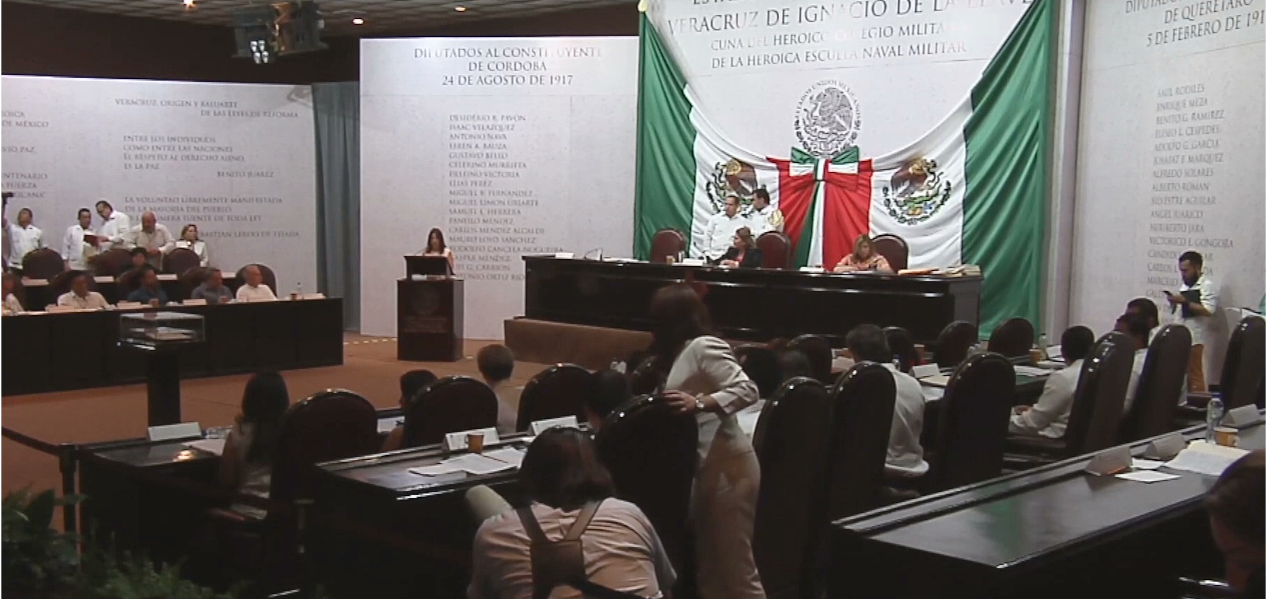 Aprueban desafuero al alcalde de Coatepec; síndico de Amatlán realizará funciones por 59 días