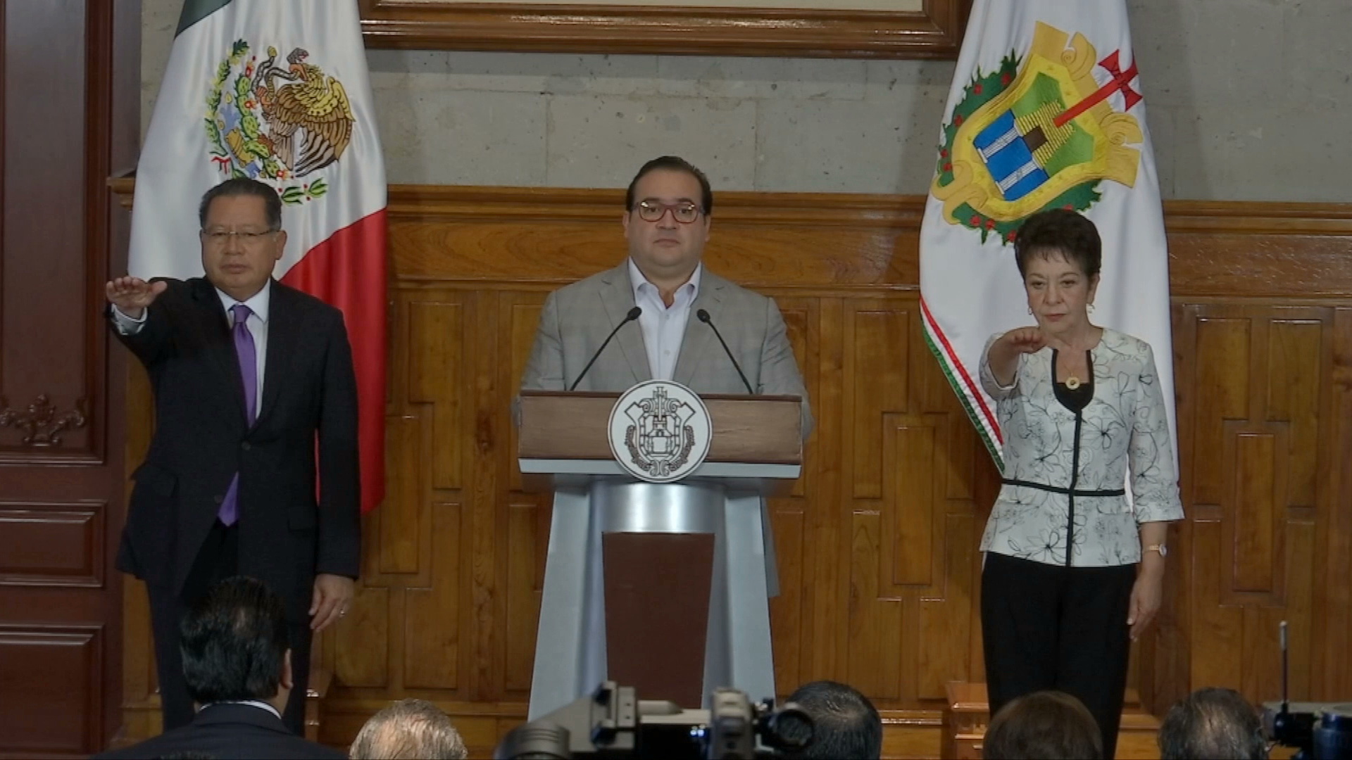 Protestan Flavino Ríos como  nuevo secretario de Gobierno y Xóchitl Adela Osorio como titular de la SEV