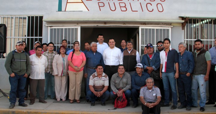 Estímulos económicos a trabajadores del Ayuntamiento de Xalapa