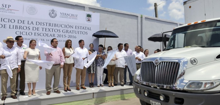 Inicia entrega de libros gratuitos para el ciclo escolar 2015-2016 en Veracruz