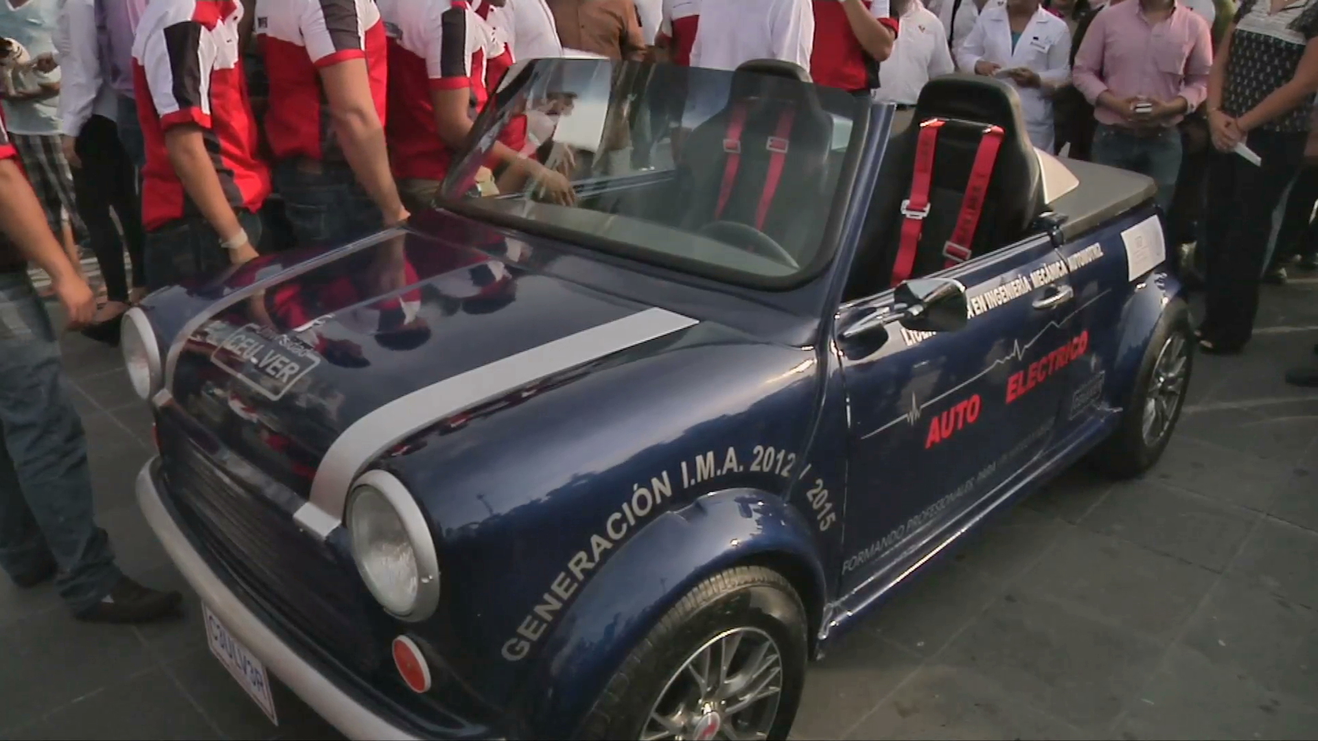 Universitarios crean el primer auto eléctrico en Veracruz
