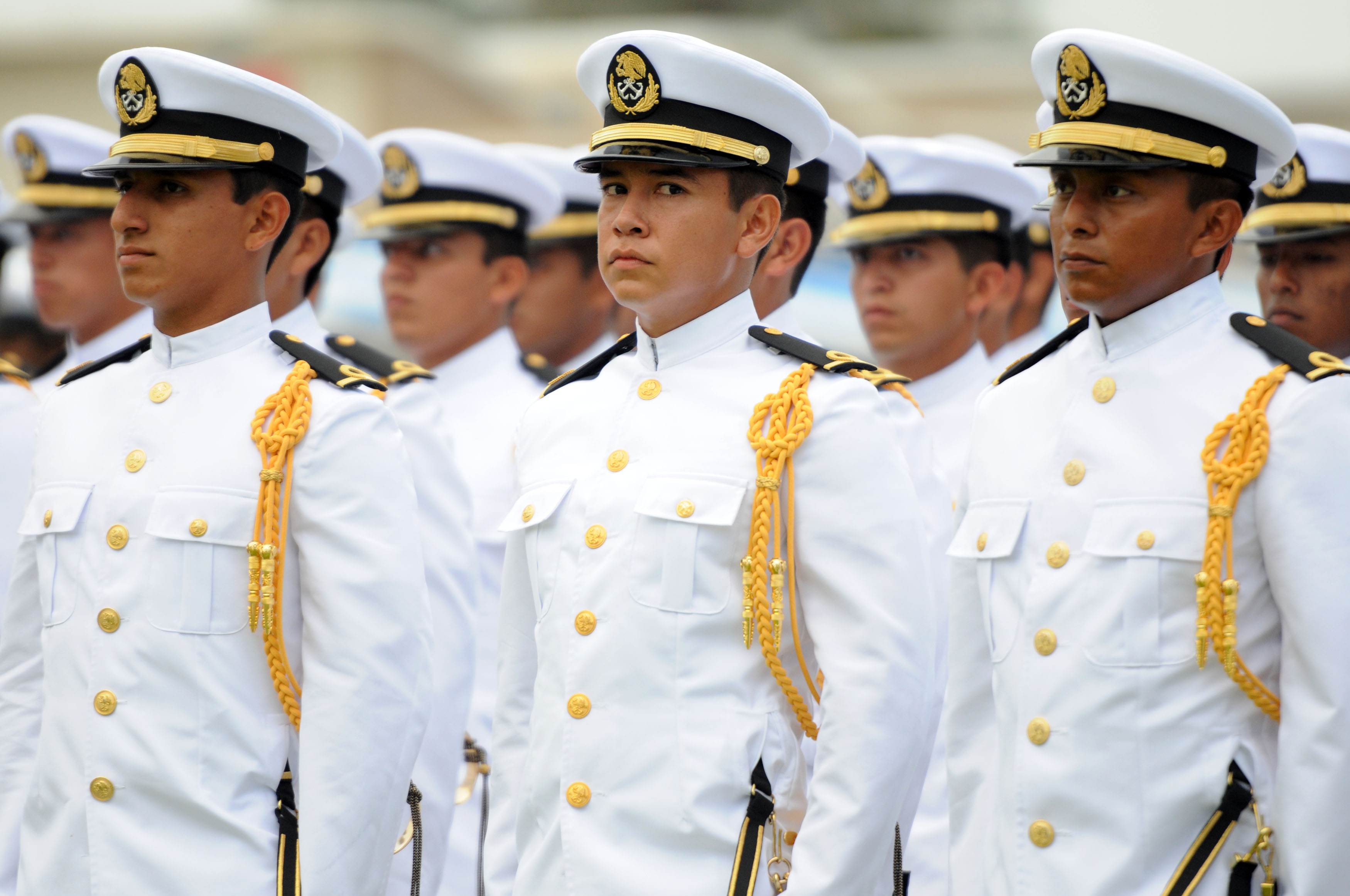 Nuevos oficiales en la Marina Armada de México