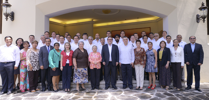 Se reúne Javier Duarte con integrantes del Setse