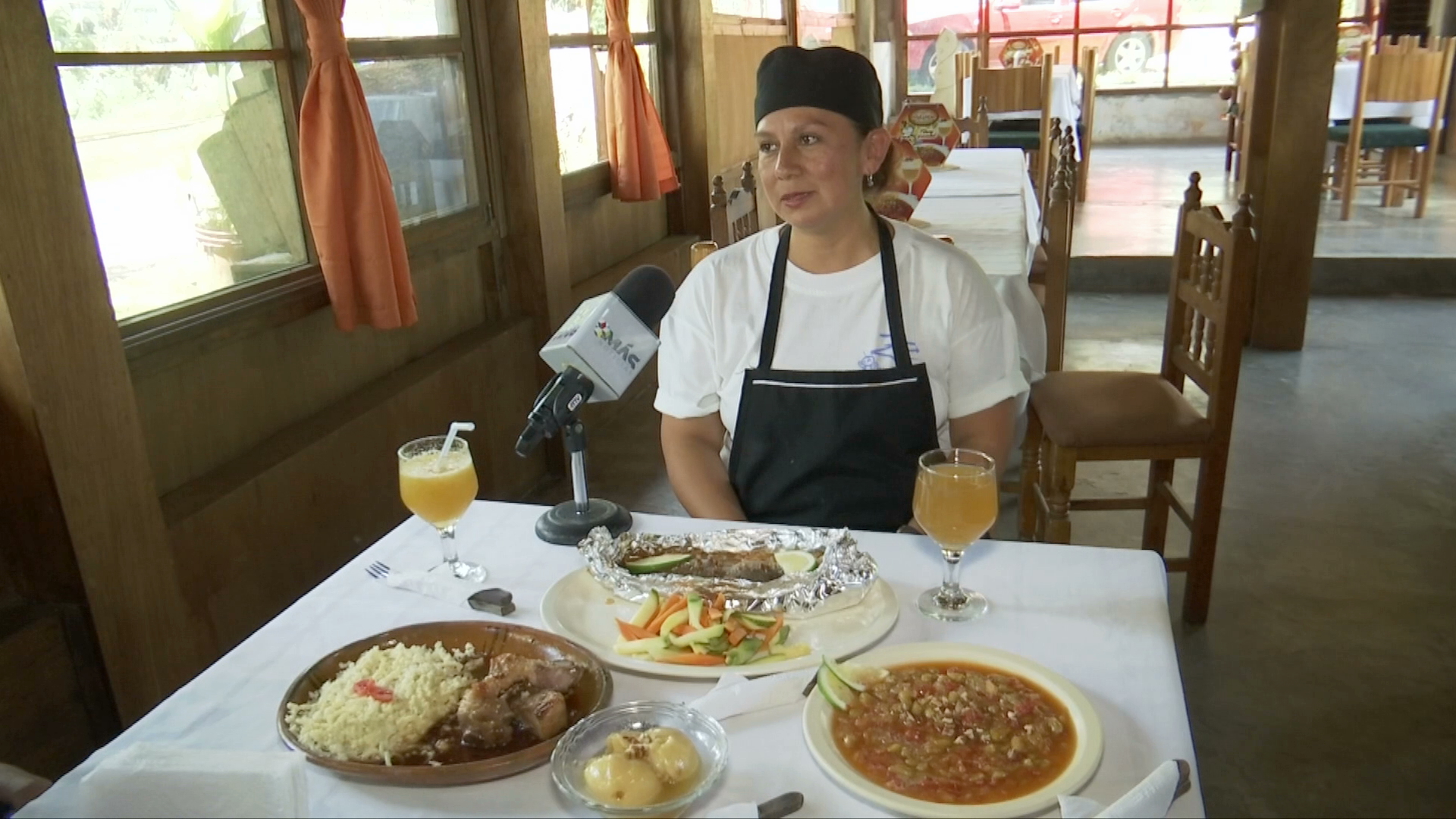 Una familia innovó con el uso de la miel, lo más atractivo son los platillos