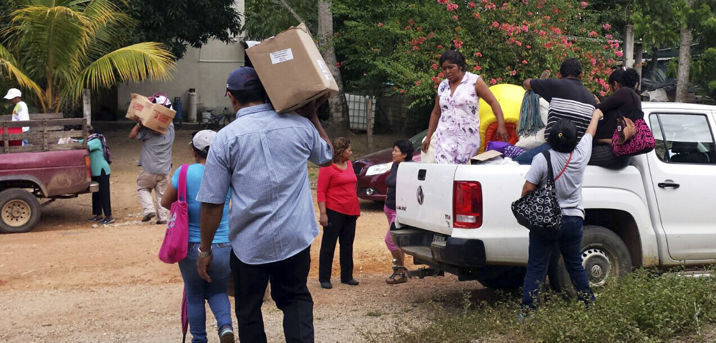 Regresan a sus casas personas albergadas por accidente ferroviario en José Azueta
