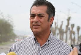 Jaime Rodríguez Calderón recaba firmas en Ciudad Juárez