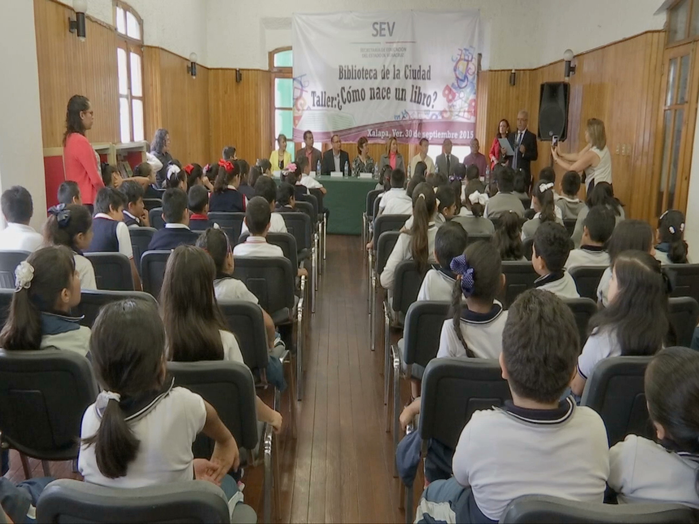 Inicia en Xalapa proyecto piloto “¿Cómo nace un libro?”