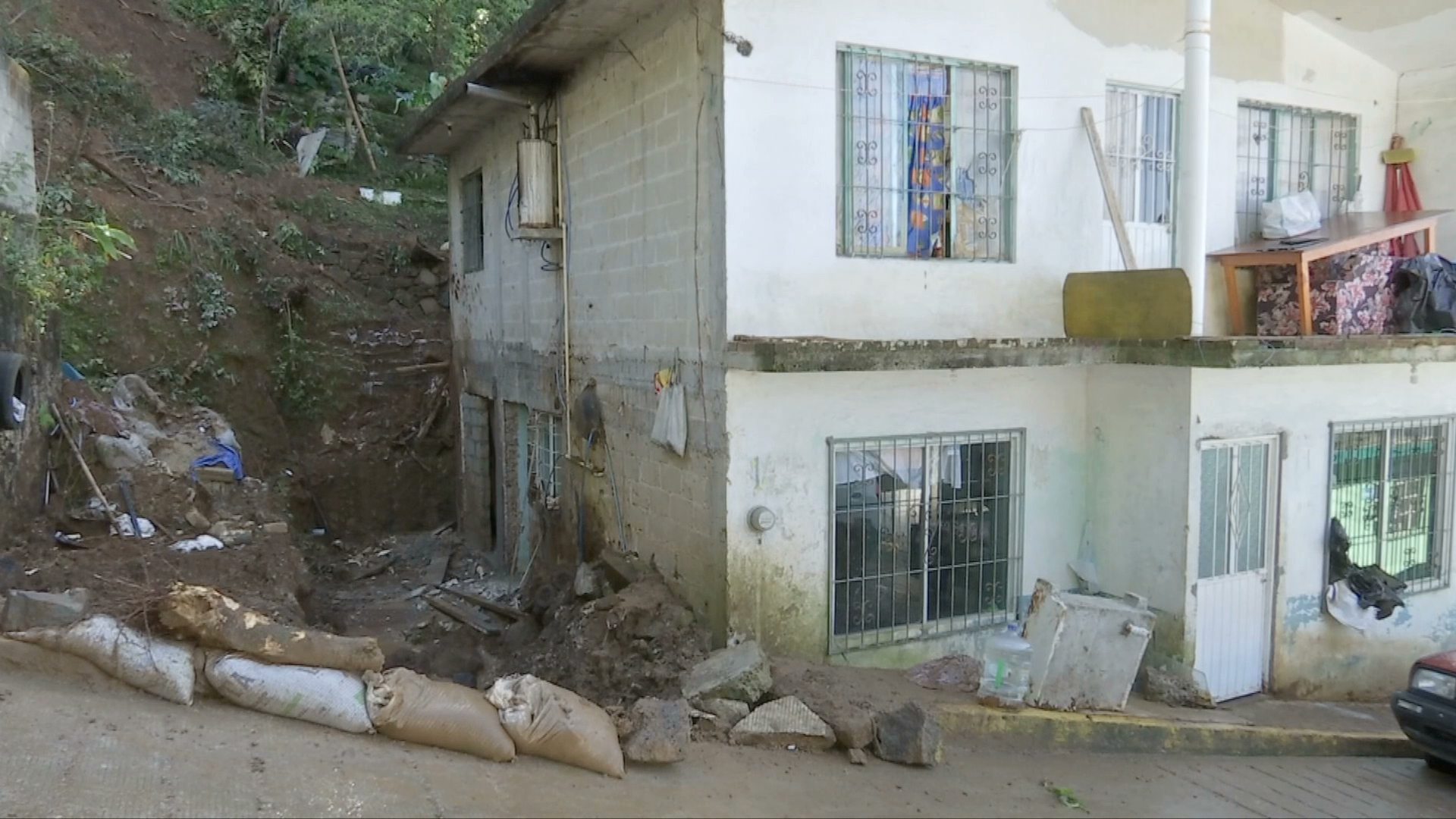 Manguera mal puesta provocó derrumbe en San Andrés Tlalnelhuayocan