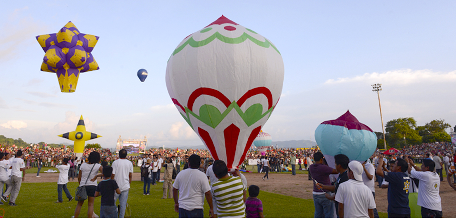 Tradición multicolor en San Andrés Tuxtla con Festival Internacional del Globo de Papel