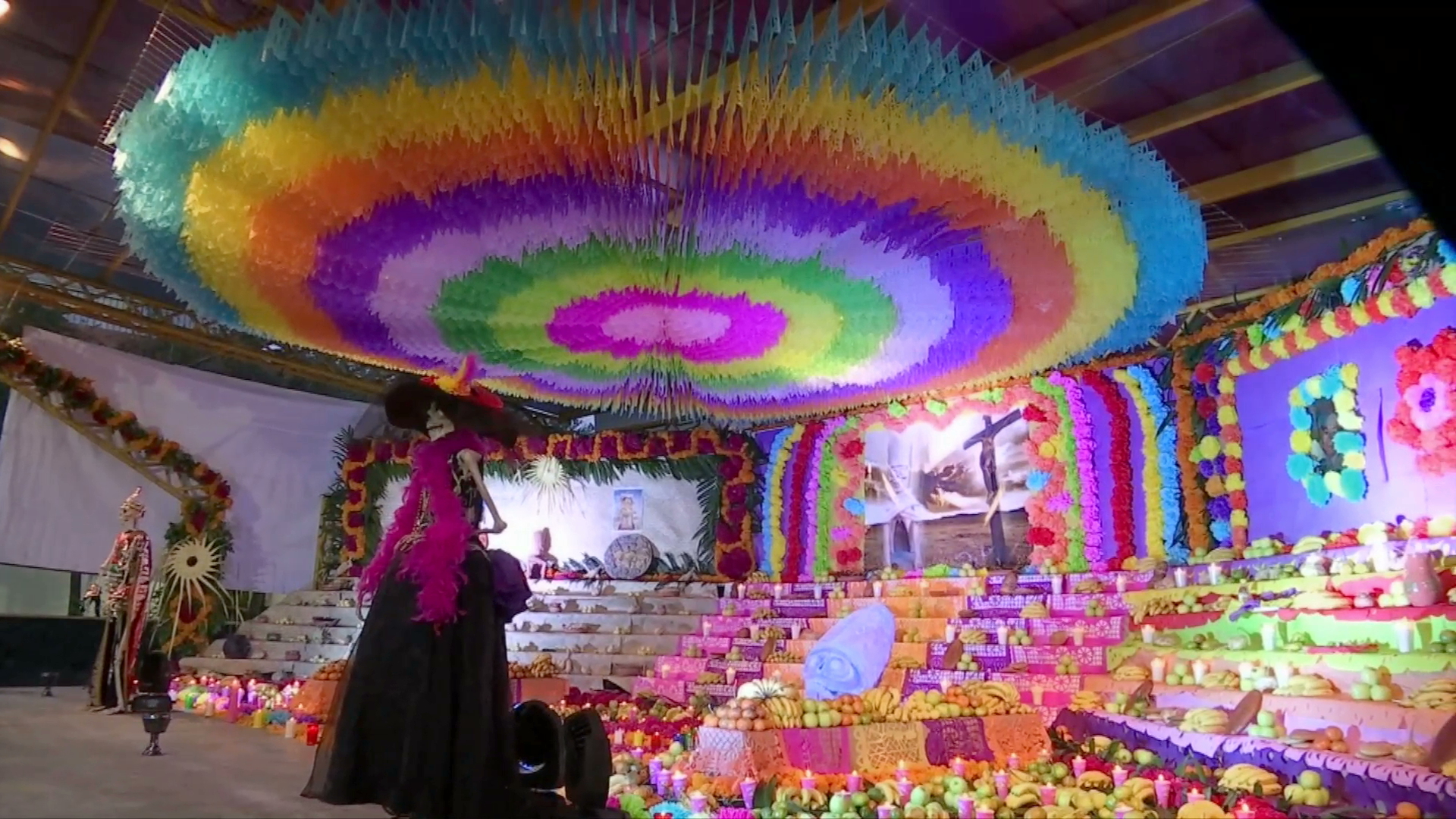 Alumnos de la Técnica 3 montan altar gigante