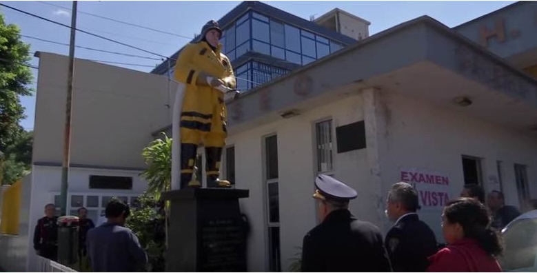 Bomberos Xalapa celebra su 77 aniversario