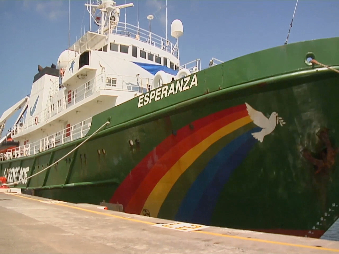 Veracruzanos despiden al barco “Esperanza” de Greenpeace