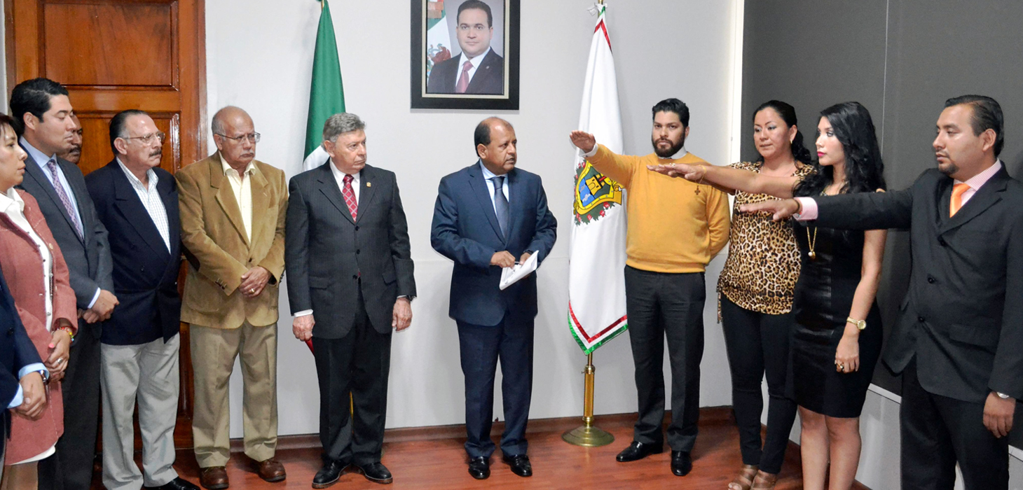 Toma protesta Subsecretario de Gobierno a nuevos oficiales de Registro Civil