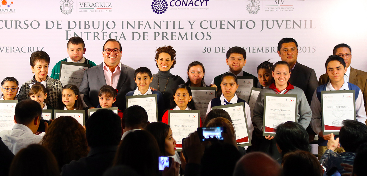 Entrega Gobierno del Estado premio Dibujo Infantil y Cuento Juvenil