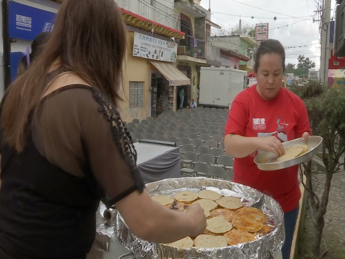 Alto Lucero rompió el Record Guiness con la enchilada más grande del mundo