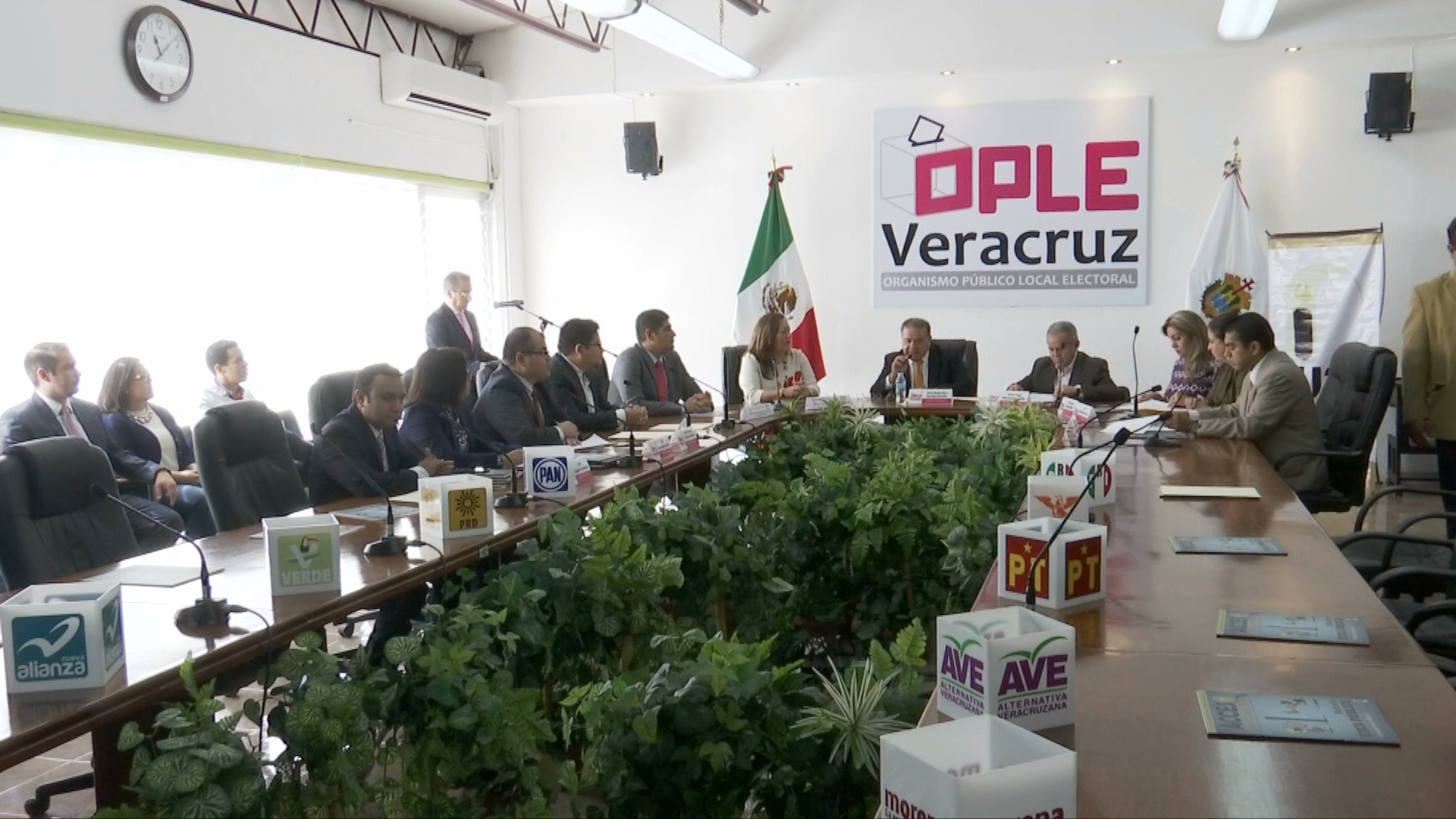 Aplican examen a aspirantes para integrar los Consejos Distritales Electorales