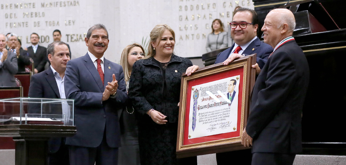 Entregan la medalla “Adolfo Ruiz Cortines” al ministro en retiro Guillermo Ortiz Mayagoitia