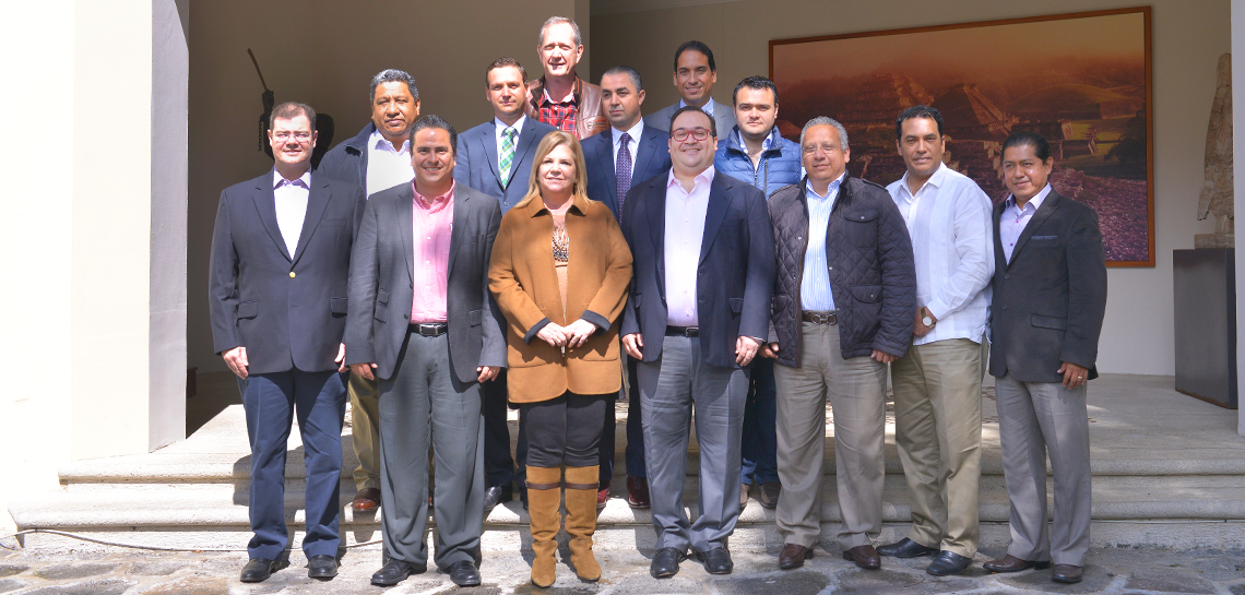 Se reúne Gobernador con alcaldes veracruzanos