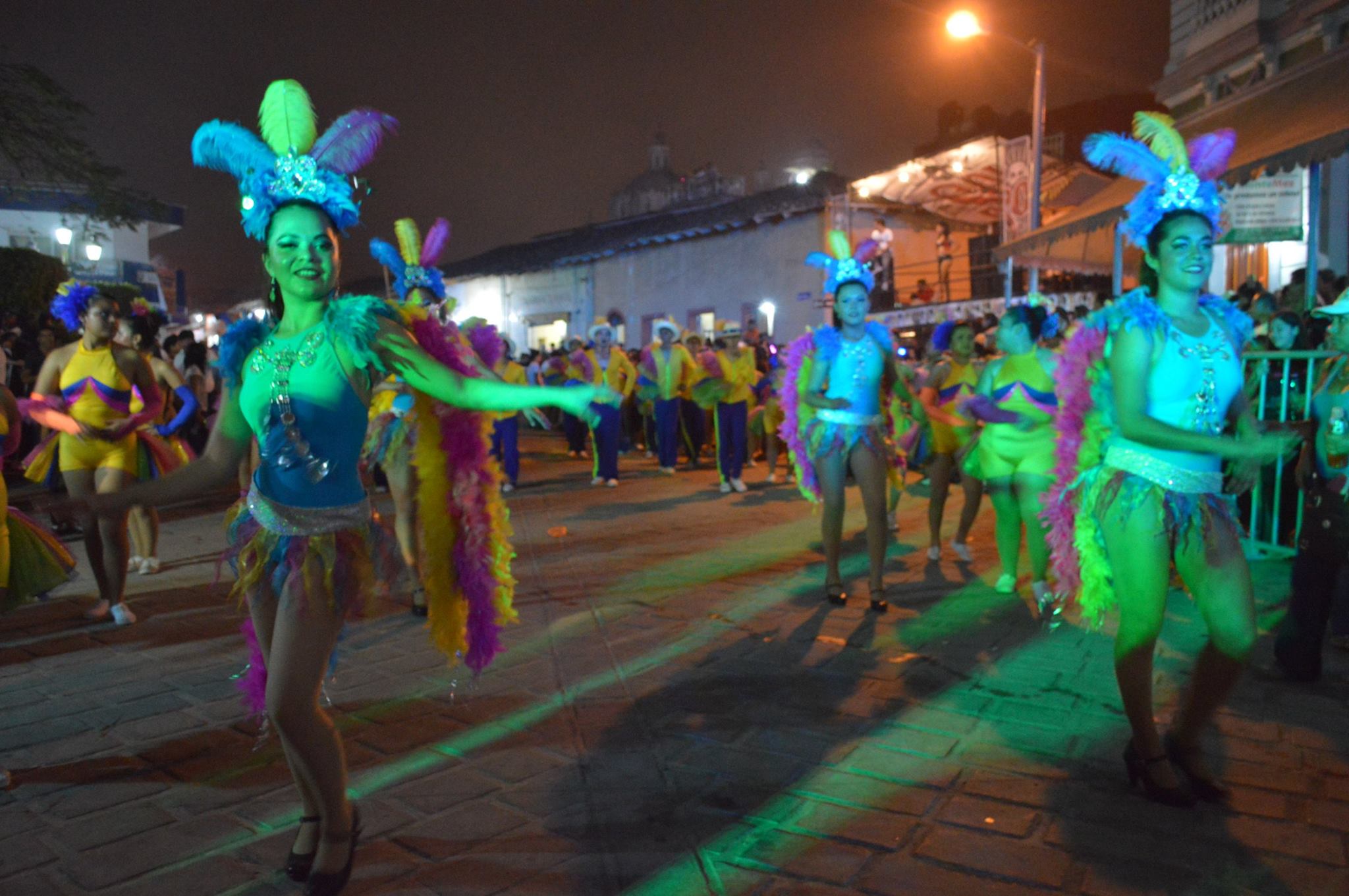 Invita Corte Real al Carnaval de Misantla 2016